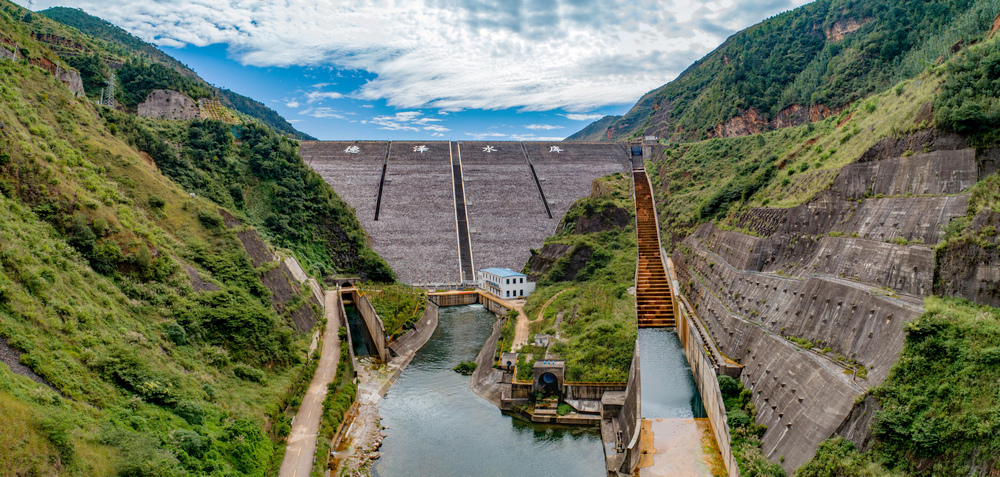 3德泽水库大坝.jpg